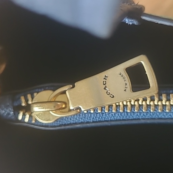 Coach Crossbody Tote Bag - Picture 7 of 11